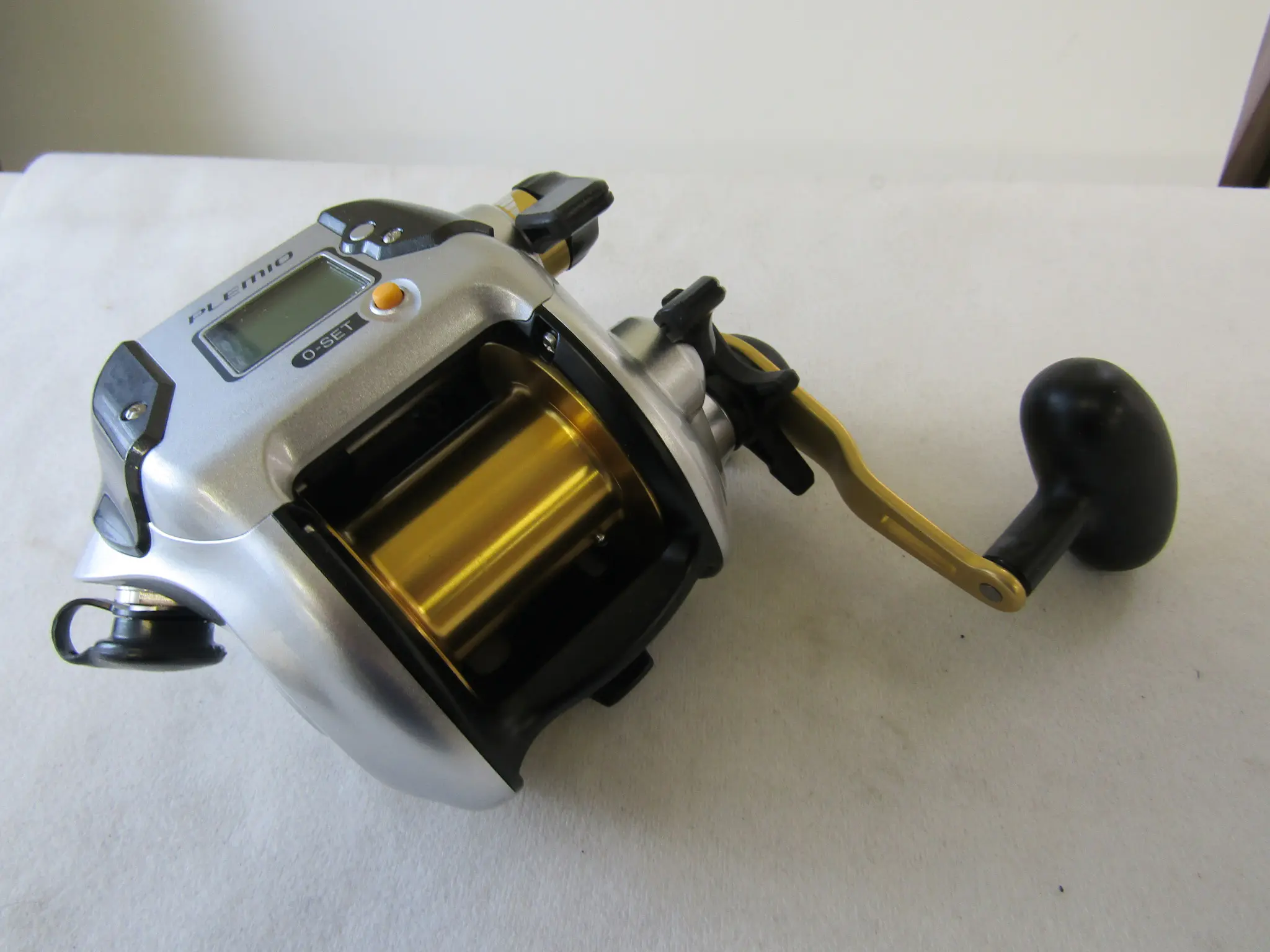 シマノ電動リールプレミオ3000