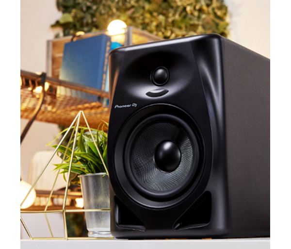 Pioneer DJから高音質モニタースピーカーDM-50Dが誕生！