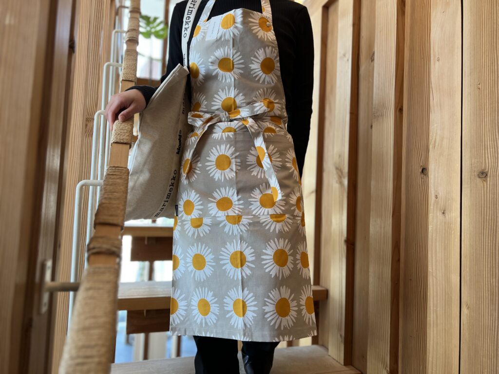 marimekko(マリメッコ)のエプロンが可愛い！お料理や家事をする気分も