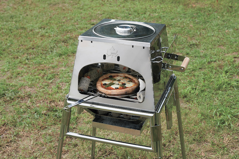 LOGOSの「KAMADO」が新デザイン！オーブン料理と鍋料理が同時にOK