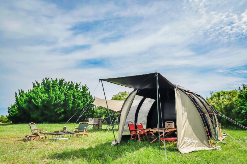 テント内部が爽やかに?！テントファクトリーの新型テント「ブルー