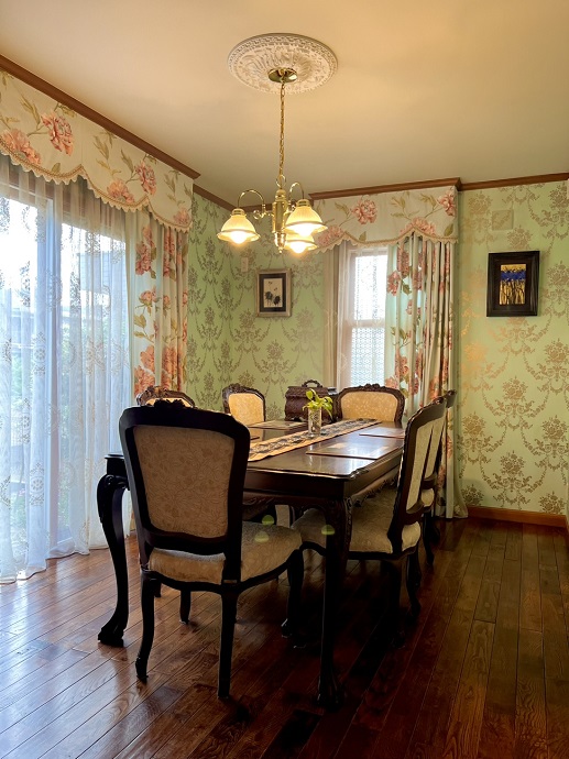 ロココの精華、ルイ15世様式｜アンティーク家具のリプロダクションの