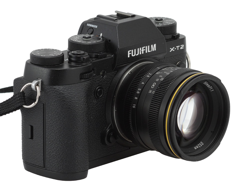 SainSonic Kamlan 50 mm f/1.1 review - Introduction - LensTip.com