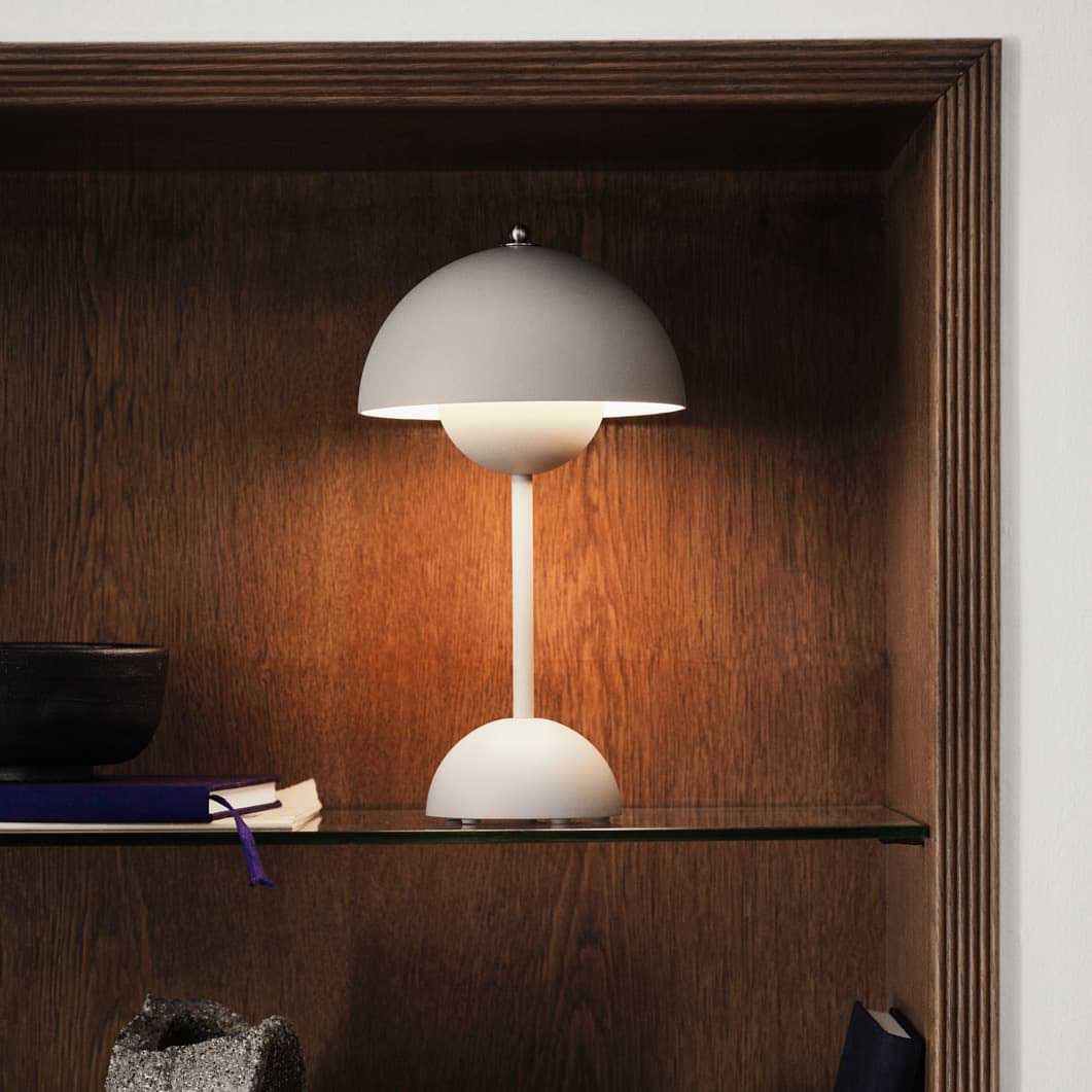 Flowerpot ポータブルテーブルランプ VP9 マットライトグレー(マット