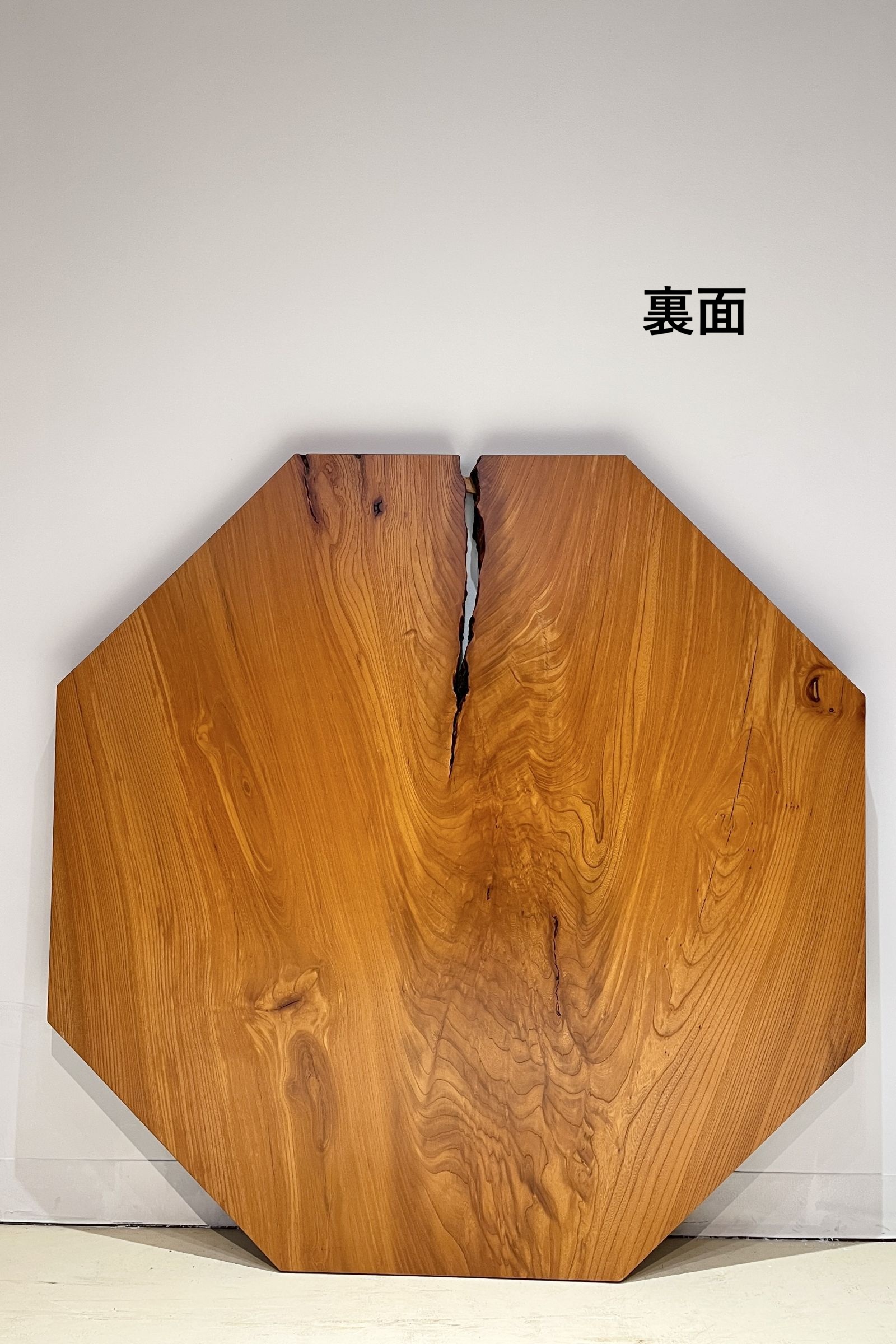 天然木 東京 新宿 東五軒町展示 欅（けやき）材 一枚板 テーブル天板