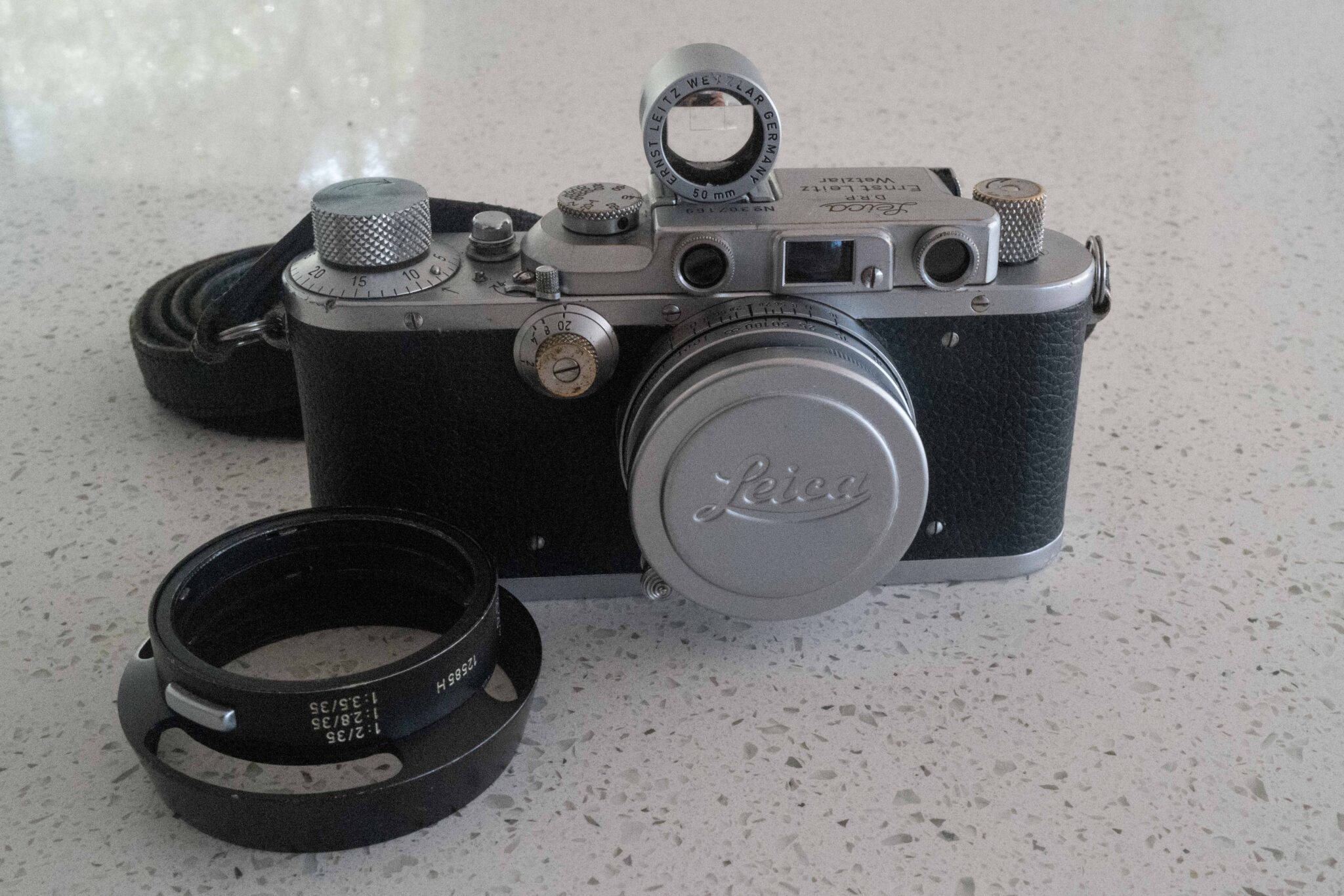 Leica IIIa brought back to life after 85 years: Flip or flop