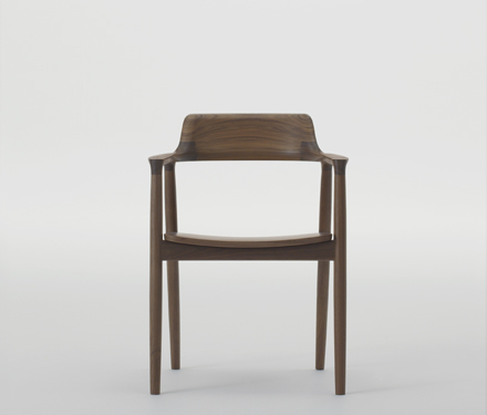 HIROSHIMAアームチェアにウォルナット素材が登場です - マルニ木工
