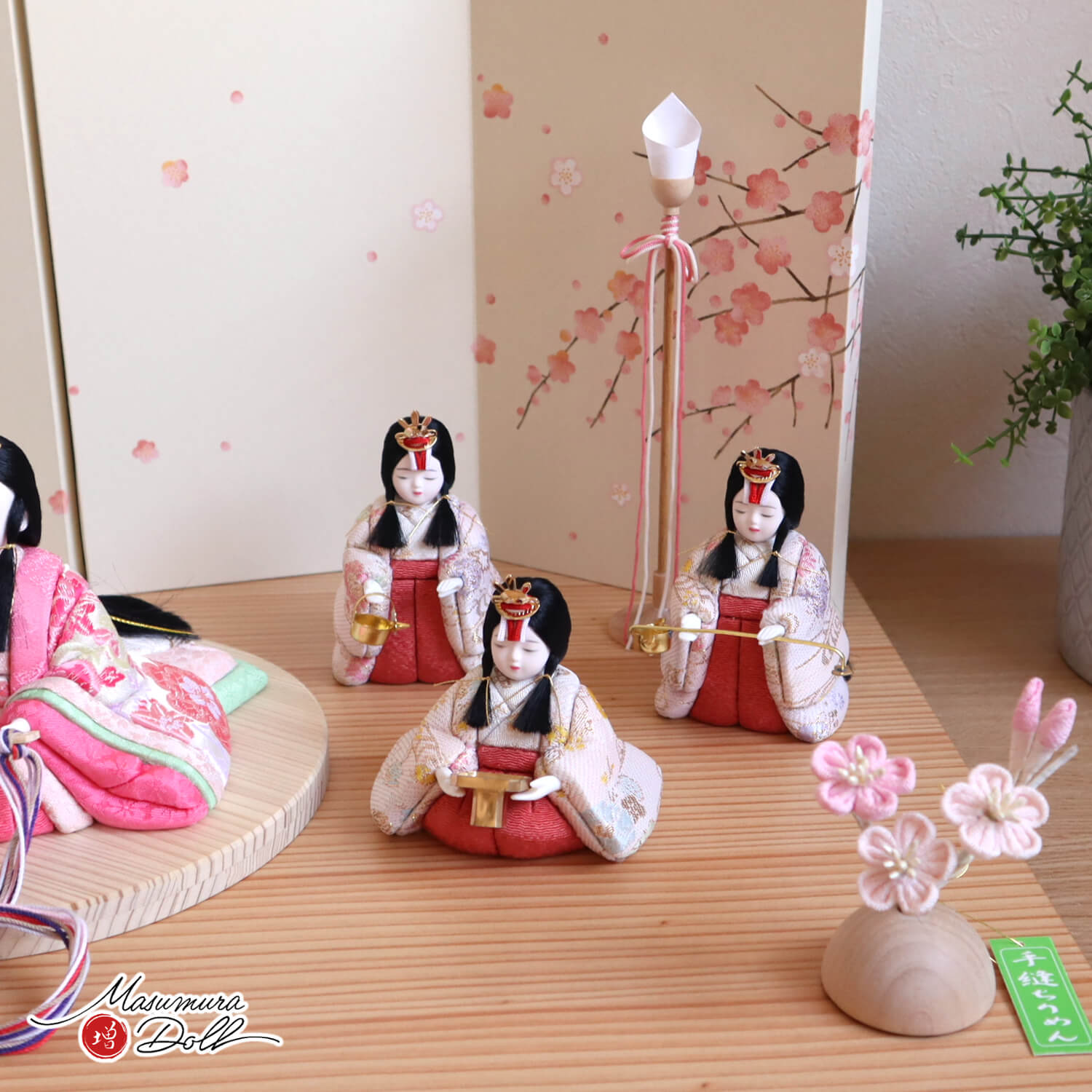 木村一秀作 安土雛 五人飾「福梅」二曲一双屏風 木製燭台 半円