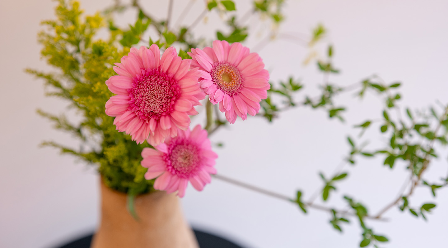 母の日に贈るおすすめの花器特集｜2025年 | 信楽焼 明山