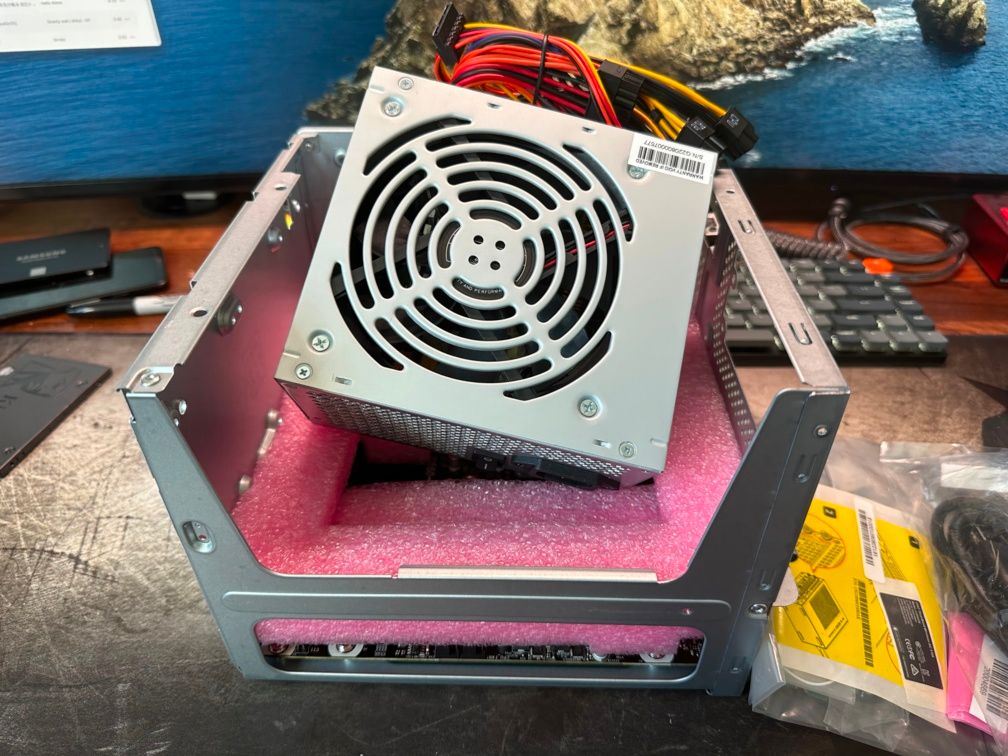 Asrock DeskMeet B660 Review: The Mac Mini Alternative?