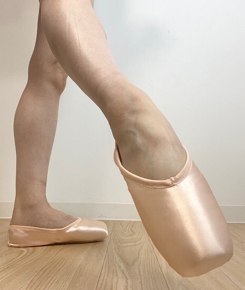 BLOCH / ブロック】トウシューズ アスピレーション 幅広さん 4分の3