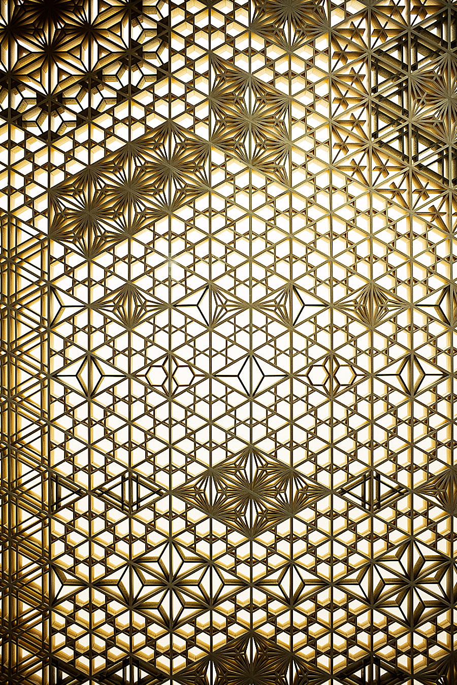 組子細工の壁面完成！！旅館らしさの演出。 | 金沢・旅亭懐石のとや