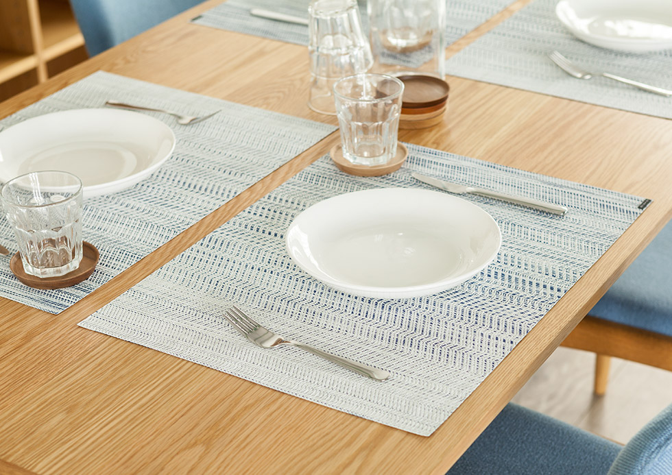 北欧的な感性を備えつつ、温かみと共に洗練された [Chilewich Wave