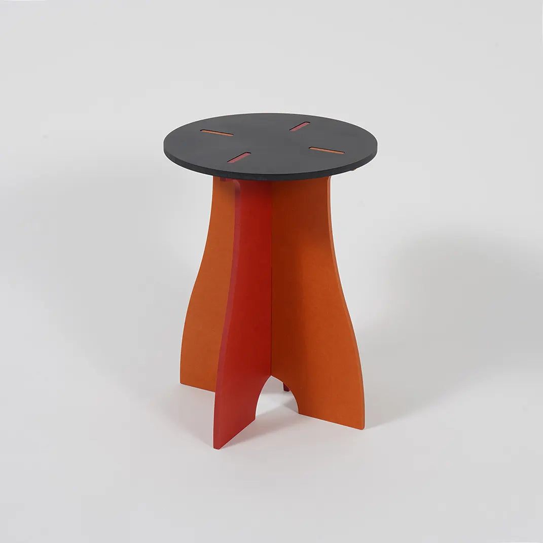 COLORM / デザイン会社が作るミニマルデザインなスツール – NANASAI