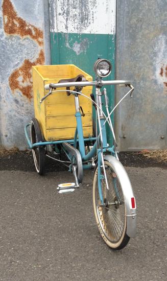 魔女の宅急便の自転車｜谷信雪｜ネットTAM