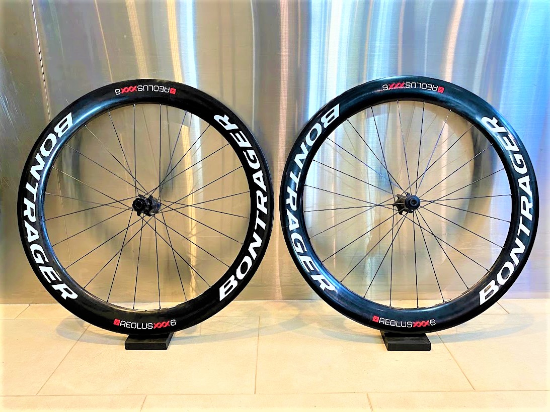 カーボンディープリムホイールお買い得セール！・MAVIC COSMIC SLR45