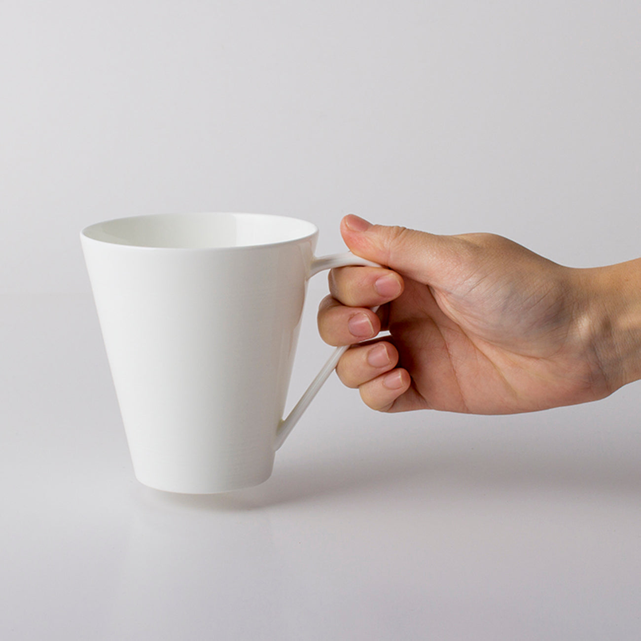 白いブランド食器｜ペアマグ (L)(360cc)｜EXQUISITE｜ニッコー公式