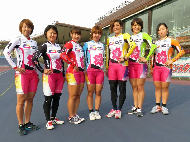 尾崎睦、高木真備がガールズ新ユニお披露目／平塚 - 競輪 : 日刊スポーツ