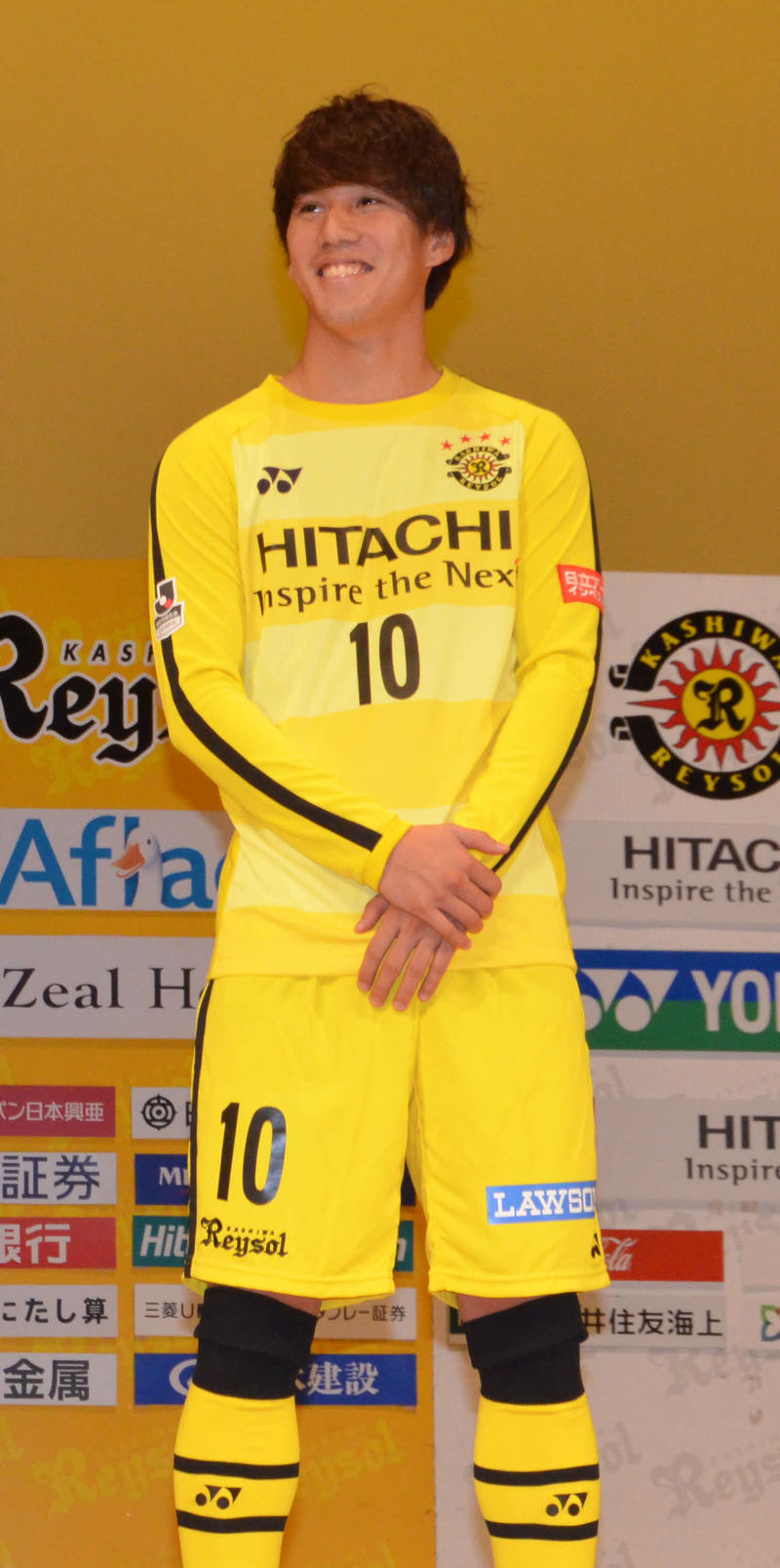 柏が新体制発表、大宮から移籍の江坂任が10番継承 - J1 : 日刊スポーツ