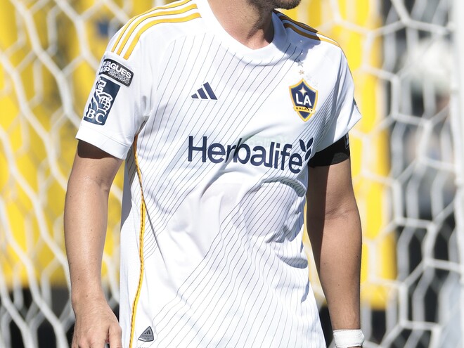 かっこいいー」元日本代表キャプテンがモデルを務めるLAギャラクシーの