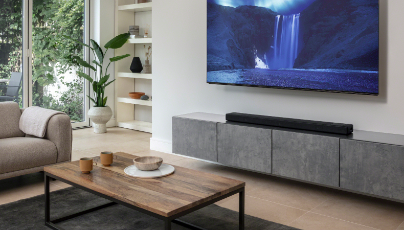 HT-A5000 特長 : デザイン | サウンドバー／ホームシアターシステム