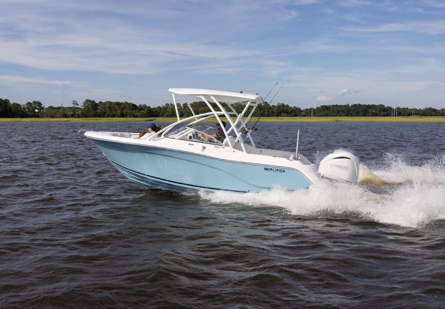 SEA FOX BOAT COMPANY | 228 Traveler | Best Center Console Boats