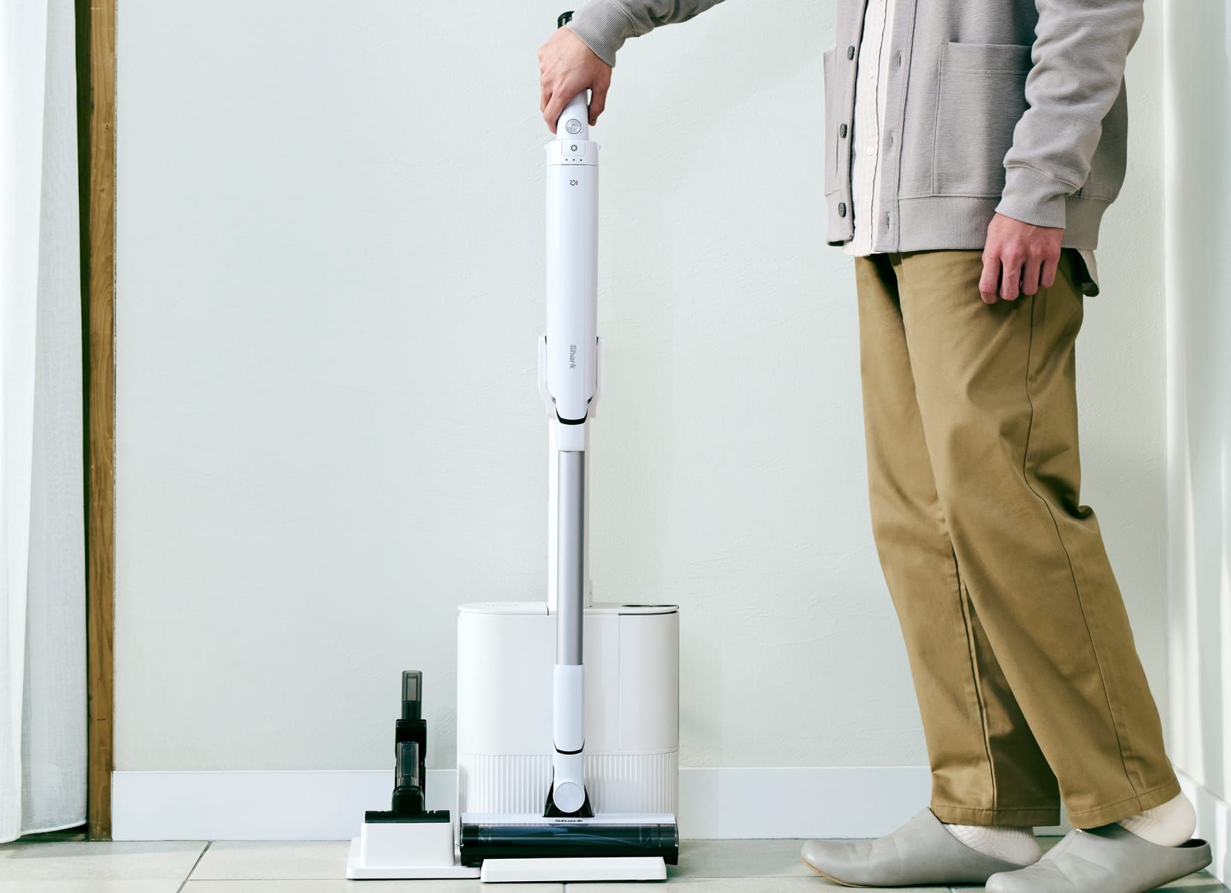 概要：EVOPOWER SYSTEM FIT+/FIT コードレススティッククリーナー