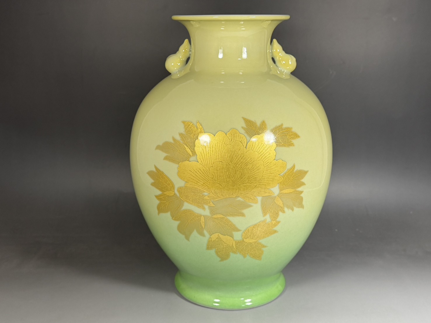 人間国宝 吉田美統 造 釉裏金彩牡丹文 花瓶 九谷焼 | 新栄堂