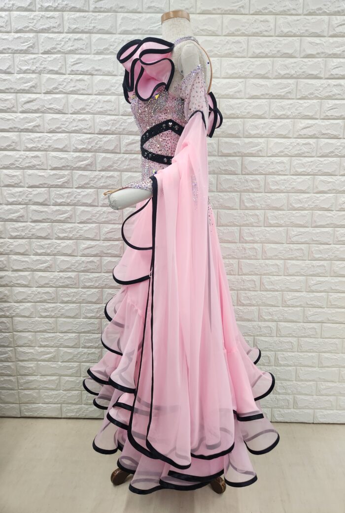 試着・レンタル・購入】社交ダンスドレス Mサイズ ベビーピンク