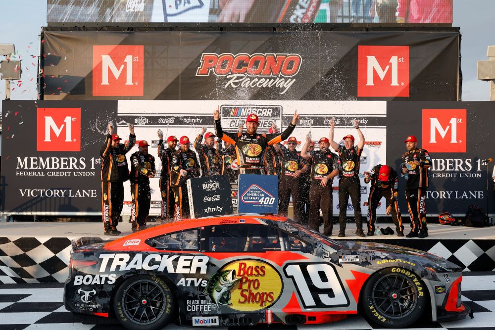 2025 1:24 Chase Briscoe No 19 Bass Pro Shops Pocono Race WIN