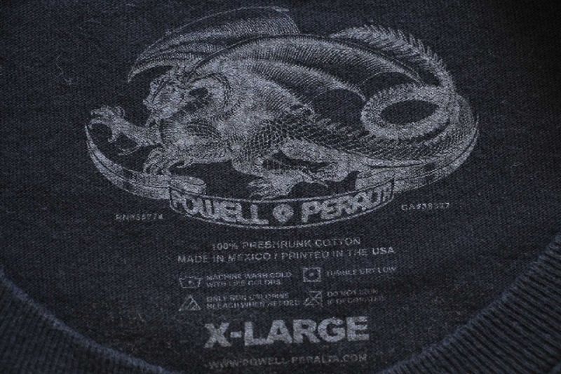 POWELL PERALTA パウエル ペラルタ BONES 覗きボーンズ コットンT