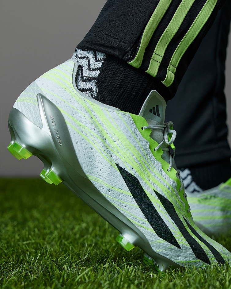 X CRAZYFAST STRUNG+ FG | adidas football official（アディダス