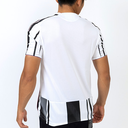 25-26 ユベントス HOME オーセンティックユニフォーム／サッカー