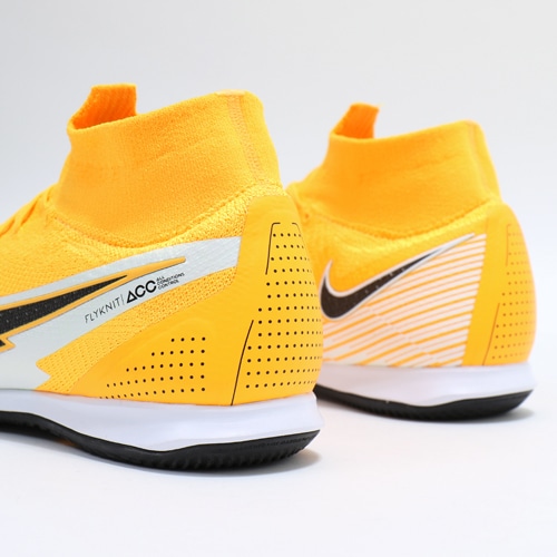 ﾅｲｷ ｽｰﾊﾟｰﾌﾗｲ 7 ｴﾘｰﾄ IC／サッカーショップKAMO