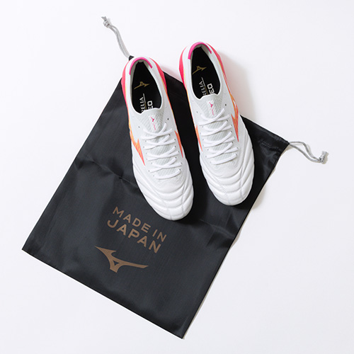 モレリアネオ 4 β JAPAN／サッカーショップKAMO