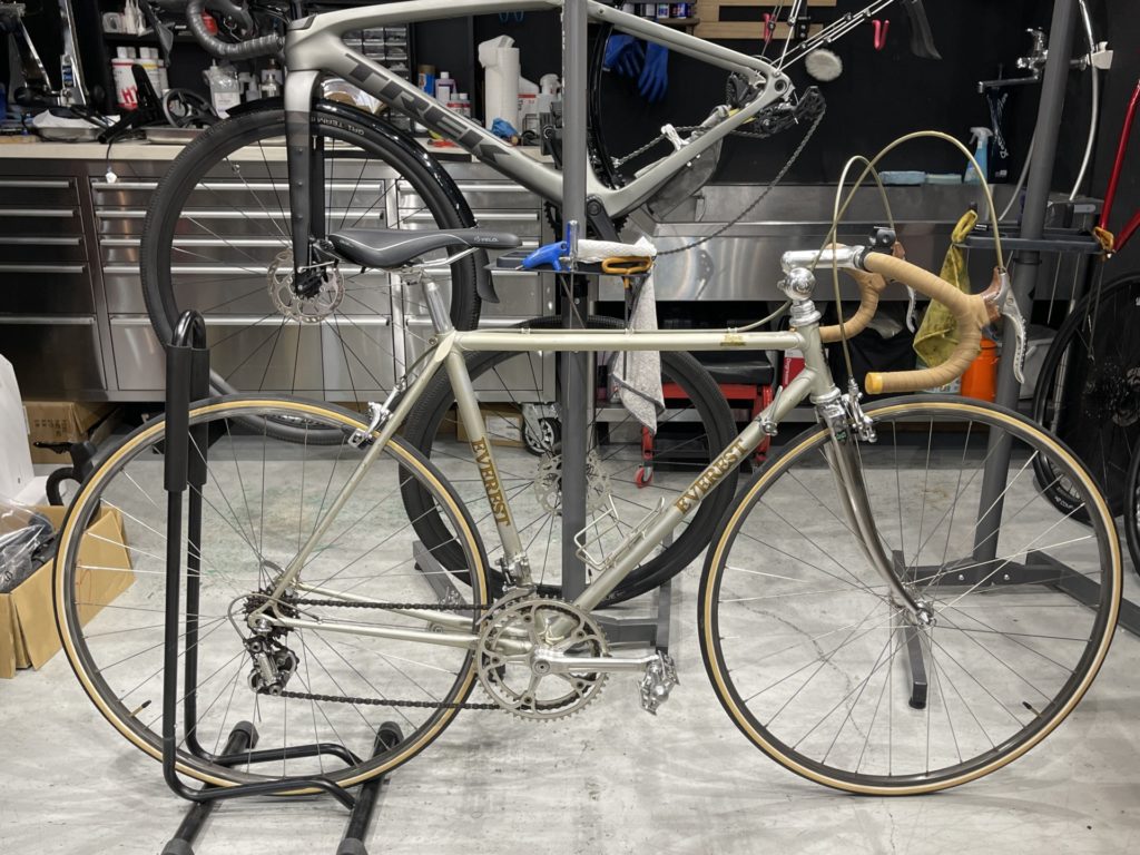 EVEREST ESPRIT × オーバーホール + ガラスコーティング | スターバイクス