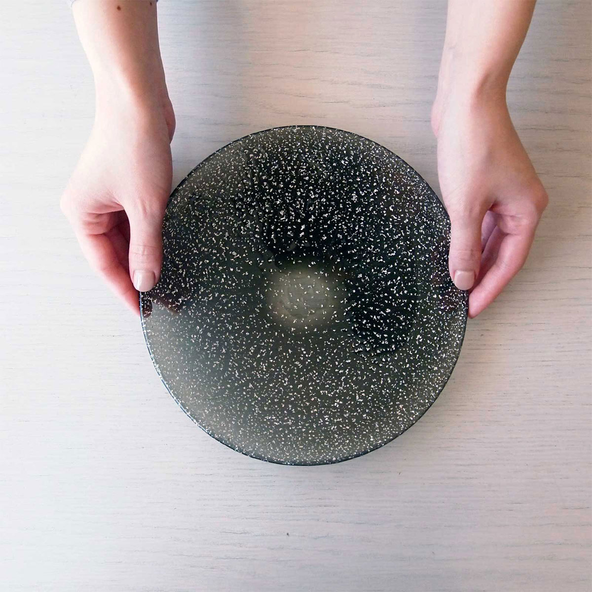 琥輪：丸形プレート (21cm) 雲母入り | プレート | Sghr