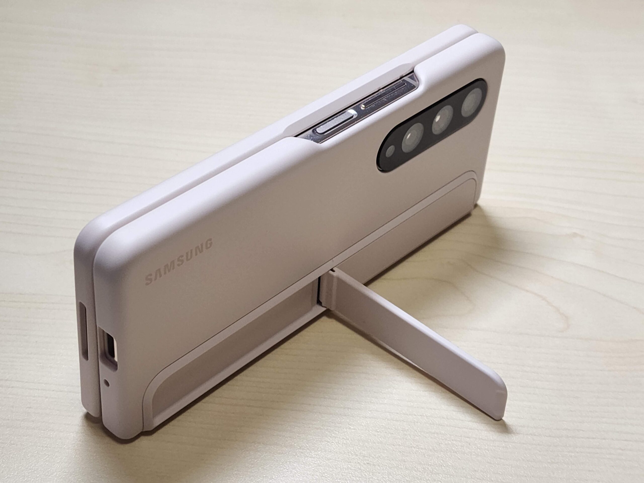 Galaxy Z Fold4の本命カバー「Standing Cover with Pen」をレビュー！S
