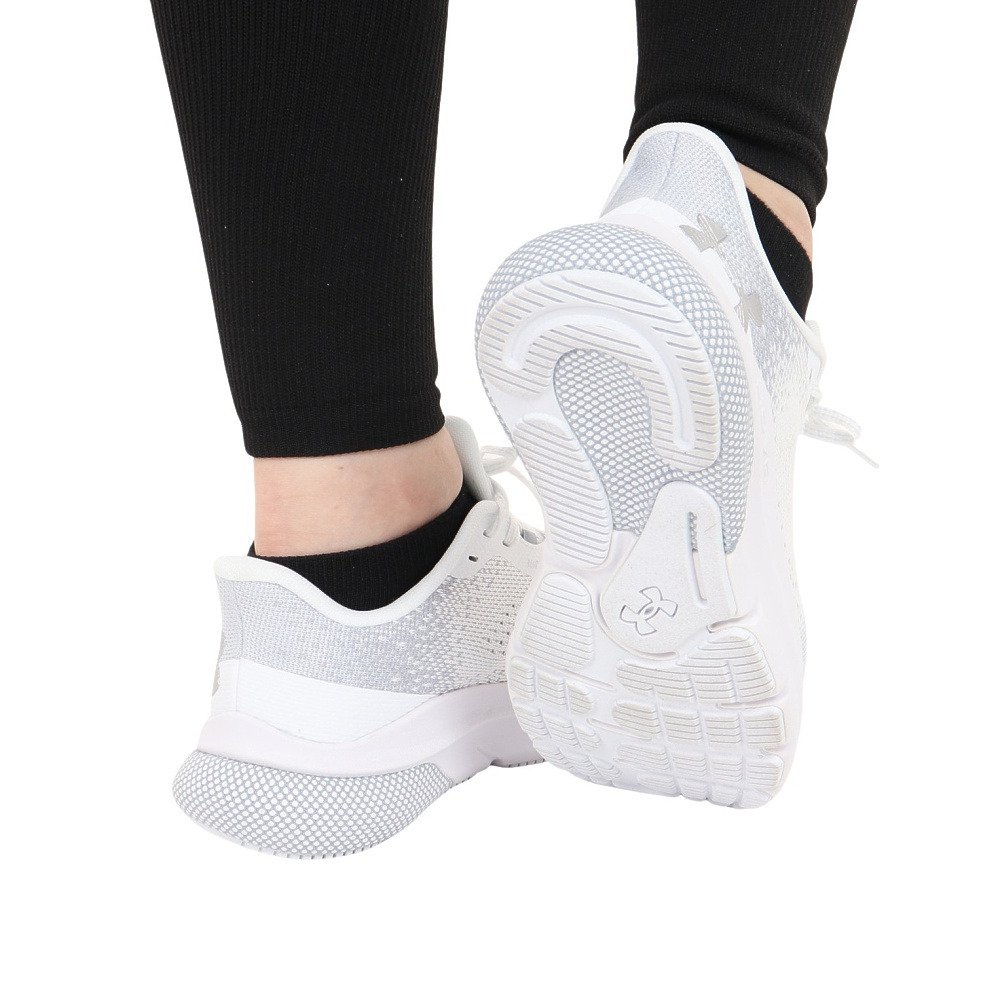 アンダーアーマー（UNDER ARMOUR）（レディース）ランニングシューズ