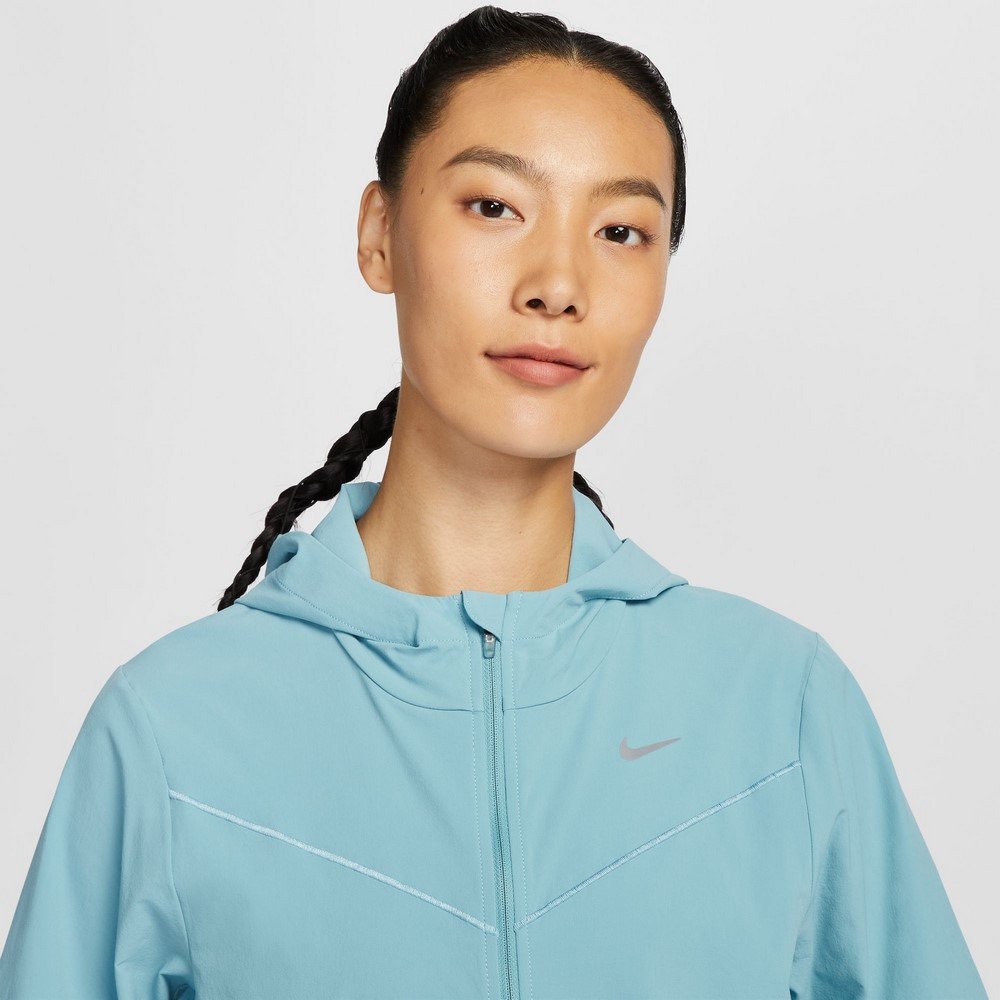 ナイキ（NIKE）（レディース）スイフト UV フーディ ランニング