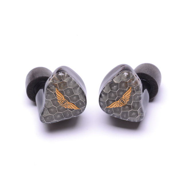 e☆イヤホン、EMPIRE EARSのカスタムIEM「SAVAGE6」特別版を期間限定