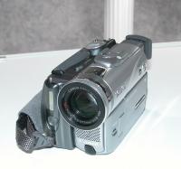 キヤノンがDVCの夏モデルを発表、さらなるシェア拡大へ「メダル宣言