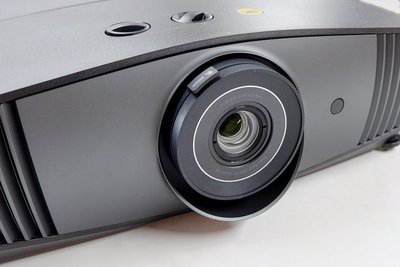 ワンランク上の映像体験、BenQ「HT5550」で叶う。“格の違う”4K/HDR