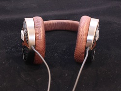 ULTRASONEの開放型ヘッドホン最新モデル「edition12」を山之内正が聴く