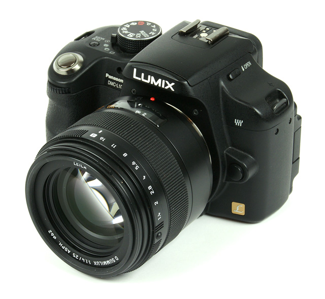 Leica D Summilux 25mm f/1.4 - Review / Test Report