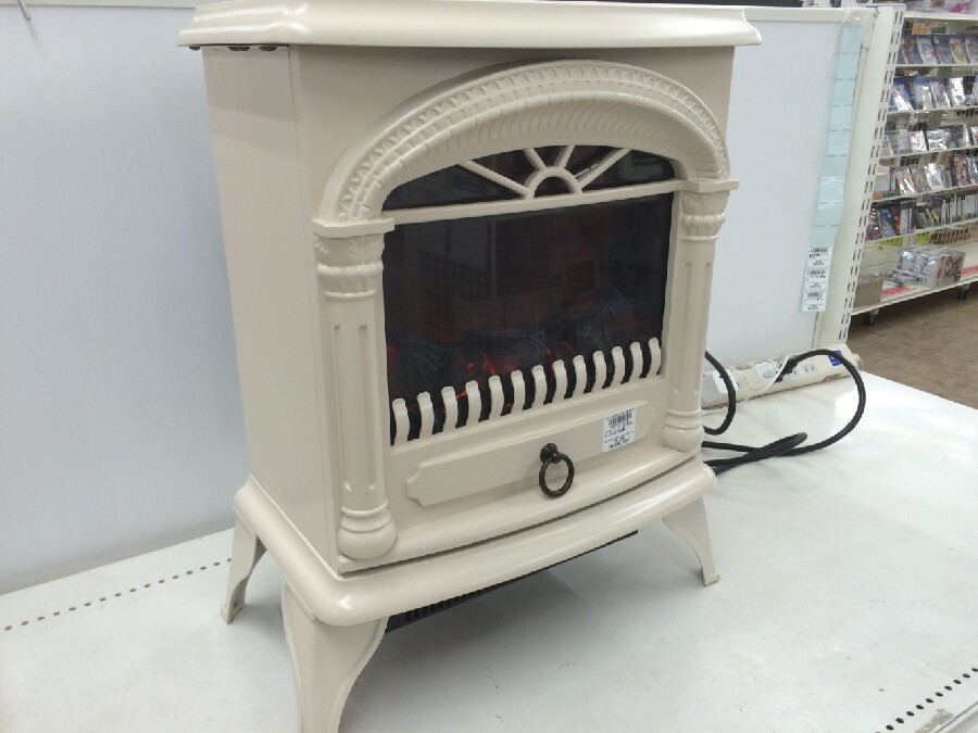 ニトリ 暖炉型ファンヒーター IV18 入荷しました！！｜2023年11月17日