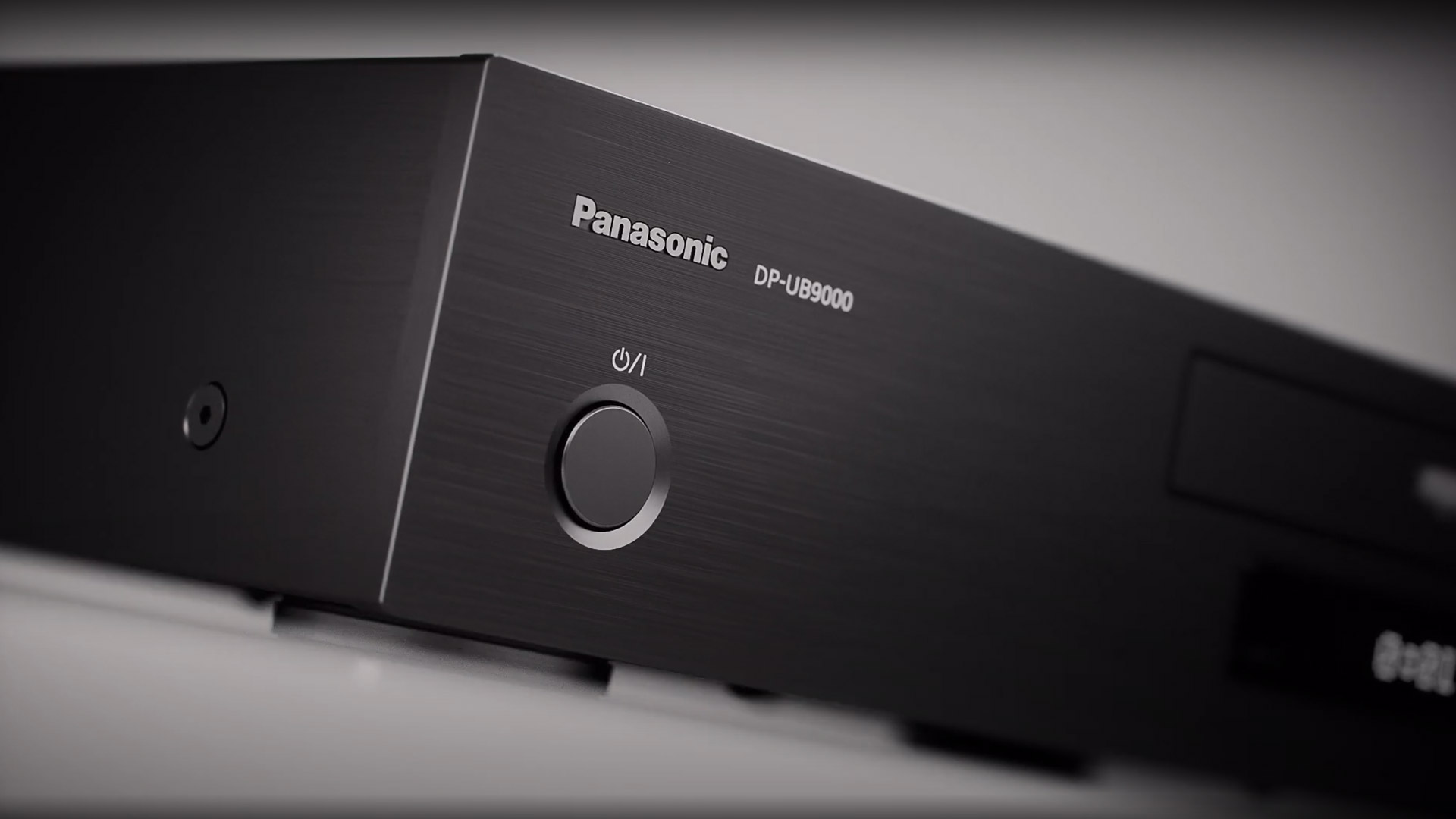 Panasonic DP-UB9000 UHD Blu-ray Player Review - Projector Reviews
