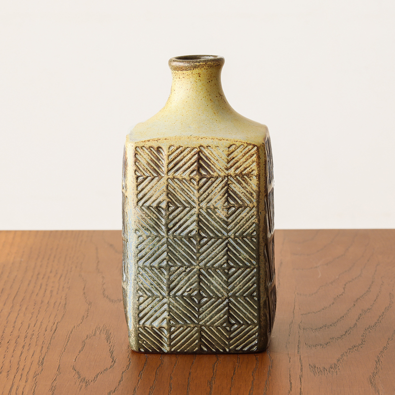 フラワーベース かしわ窯 Scandi relief ｜家具・インテリア通販 Re