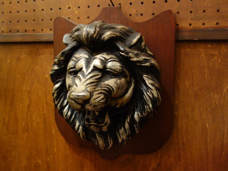ライオン壁掛け 壁飾り レトロライオン装飾 LCM 7421