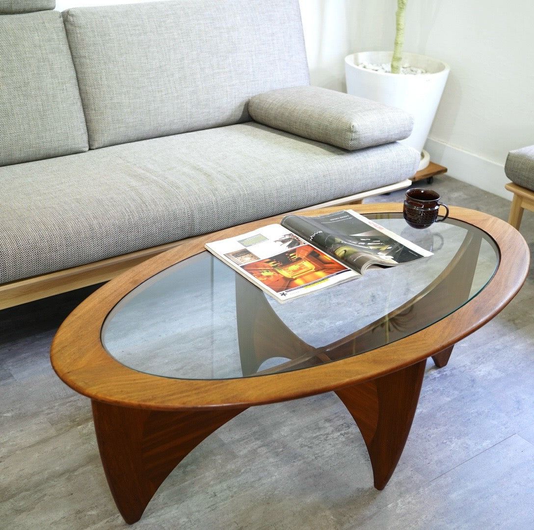 ジープラン / G-PLAN オーバル型 ガラス センターテーブル